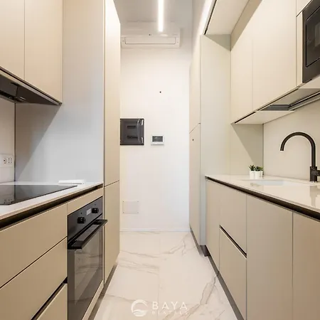Marina Heritage - 90m From Via Roma Waterfront Appartamento